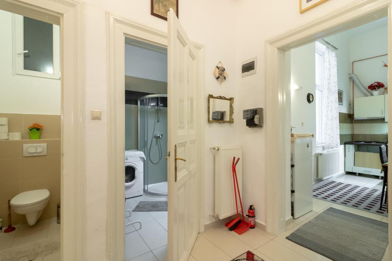 Rákóczi Apartman Budapeste Exterior foto